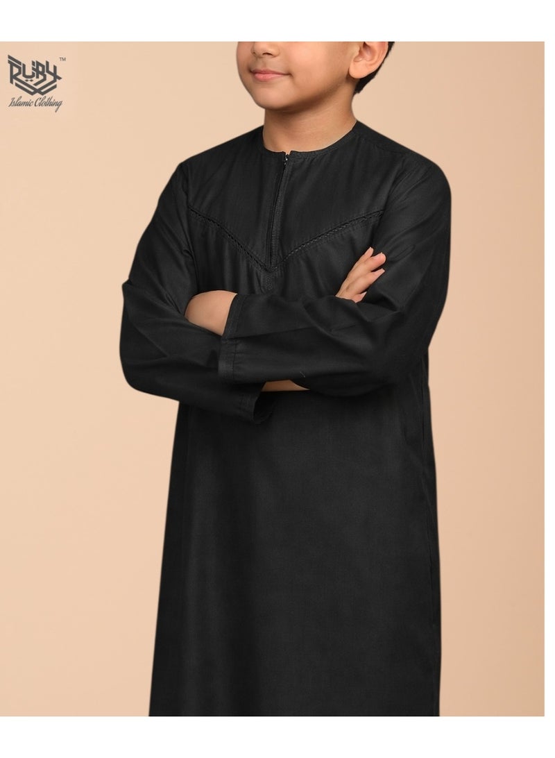RUBY ISLAMIC CLOTHING Classic Black Emirati Thobe kandura for Children & kids with Intricate Embroidery kandura Kaftan Round Neck Long Sleeve Saudi Arabian Muslim Robe (Without Tussel) - Image 4